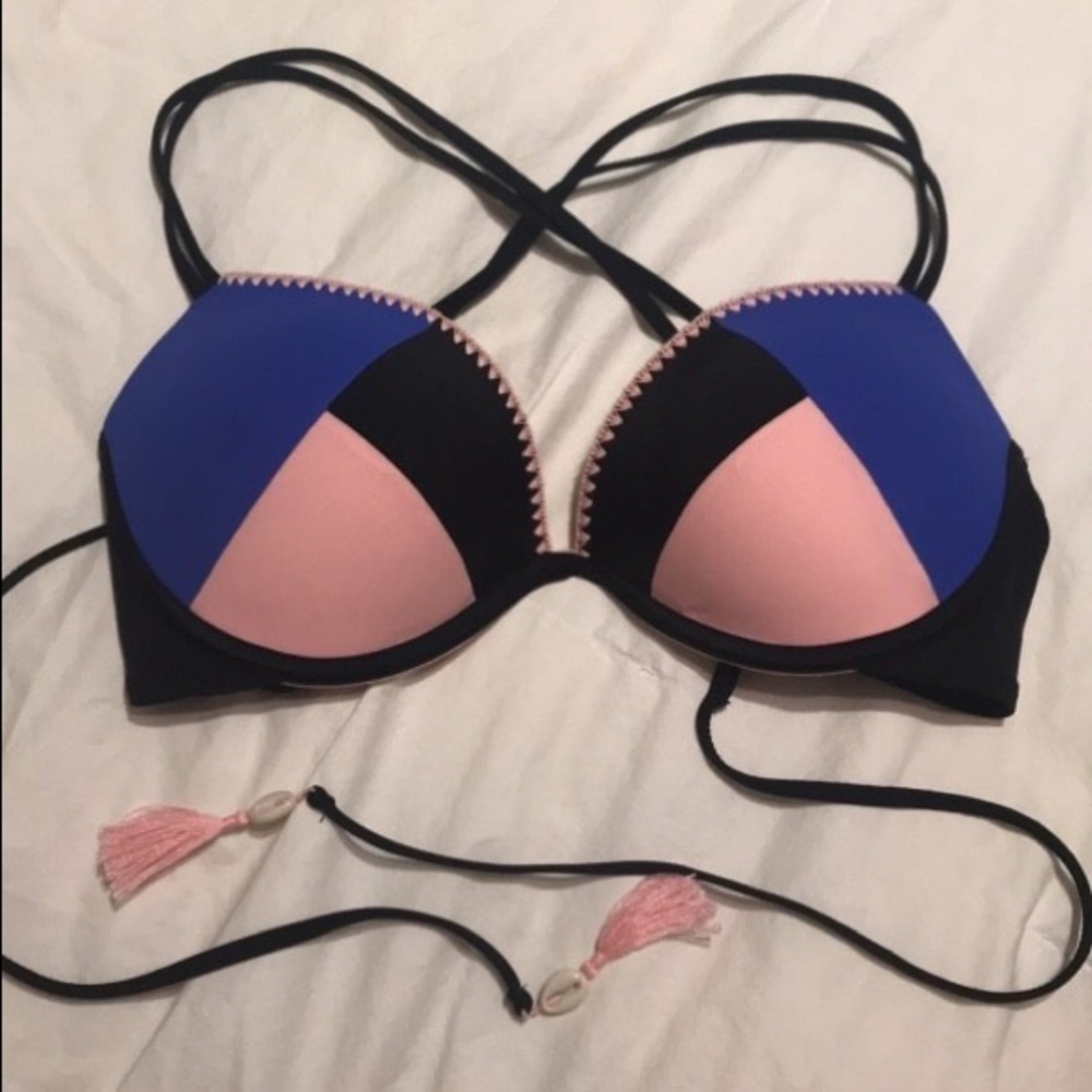 Bikini top